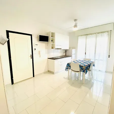 Apartament Studio Ferienwohnung In Mit Schwimmbad Im Ersten Stock