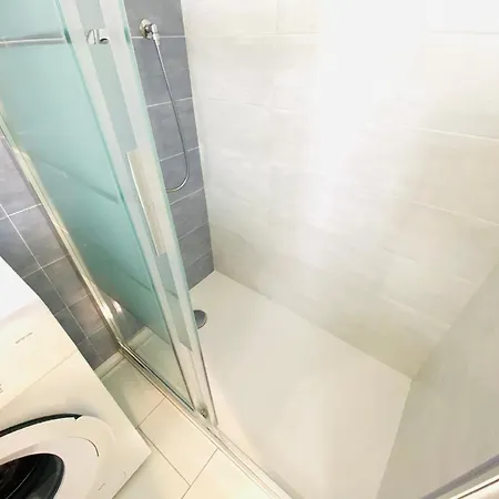 Studio Ferienwohnung In Mit Schwimmbad Im Ersten Stock Lido delle Nazioni