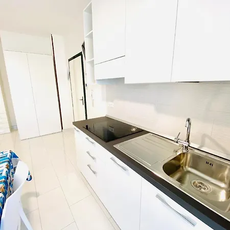 Studio Ferienwohnung In Mit Schwimmbad Im Ersten Stock