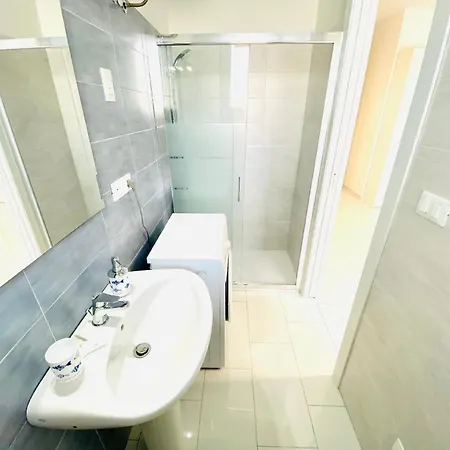 Studio Ferienwohnung In Mit Schwimmbad Im Ersten Stock 公寓 利多尔德纳西奥尼