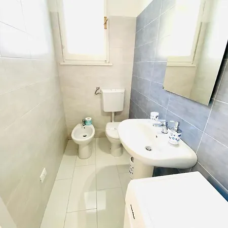 Studio Ferienwohnung In Mit Schwimmbad Im Ersten Stock דירה