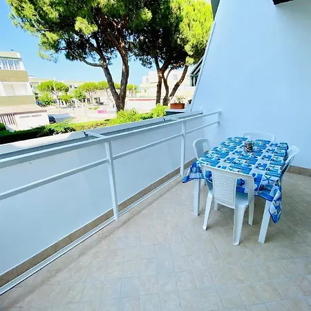 Apartman Studio Ferienwohnung In Mit Schwimmbad Im Ersten Stock *
